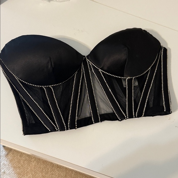 Retrofete Lex top with embellishments - Picture 1 of 7